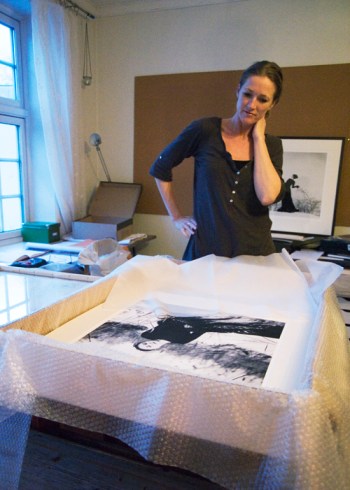 Pakking the pictures for Australia !