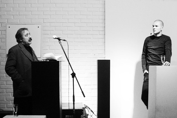 Håvve being interviewed